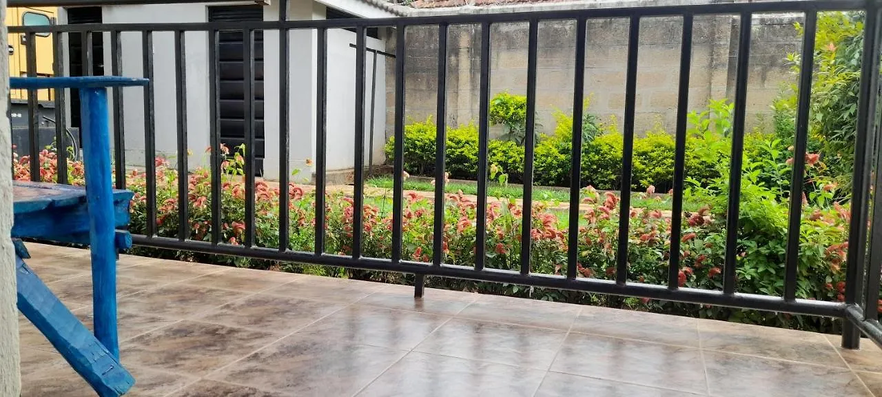 Aivilo Home Entebbe Bed & Breakfast