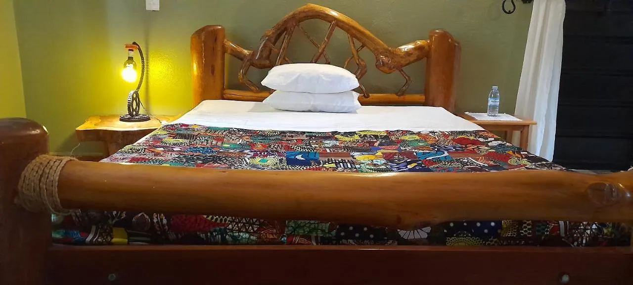 Bed & Breakfast Aivilo Home Entebbe